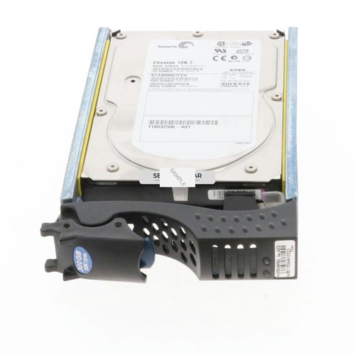 005048564 Жесткий диск EMC 300gb 10k 3.5in 2Gb FC HDD for CX Shipping 5048564